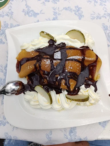 Köstliches Dessert bei Lisi